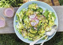 Chicory salad with poppy seed dressing